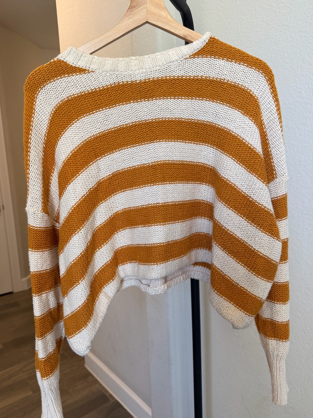 Billabong Cropped Stripe Sweater in White and Mustard M msrp: $100